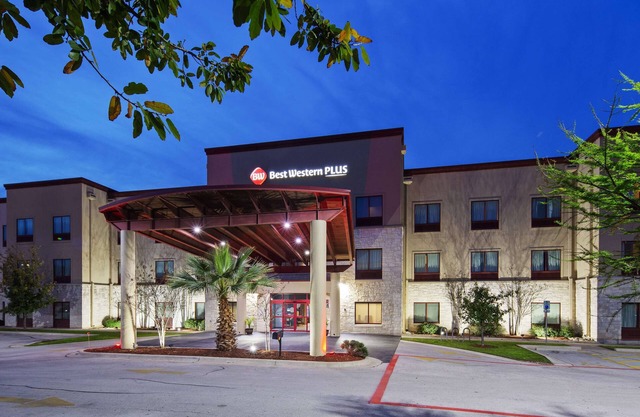 Best Western Plus Austin Airport Inn & Suites