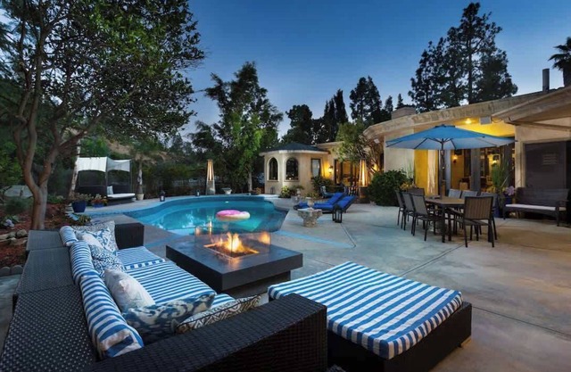 Beverly Hills 4BD Tennis Estate w/ Gym, Pool & Spa