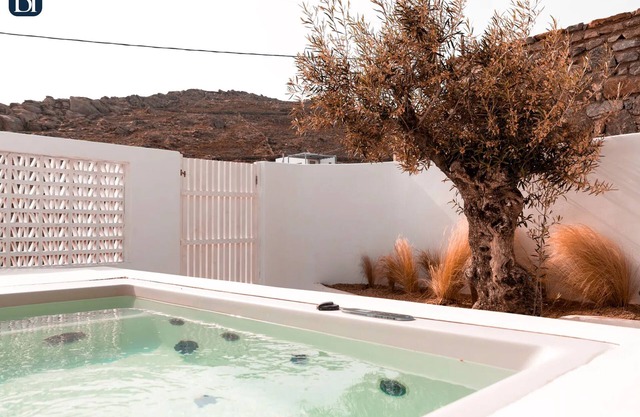 BH667 - C - Suite Mykonos