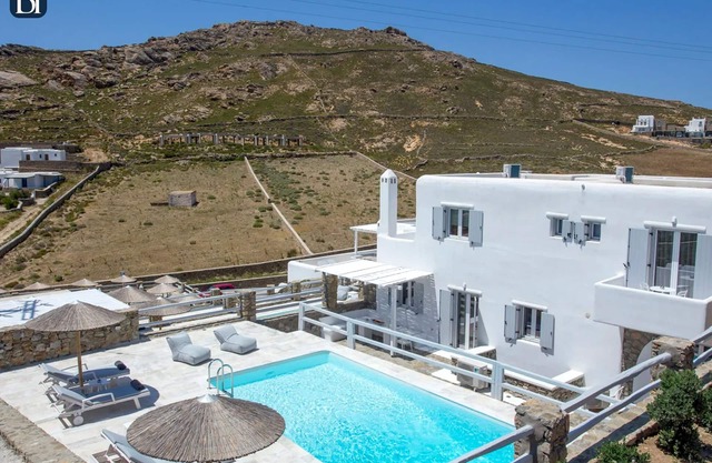 BH669 - C - Villa Mykonos