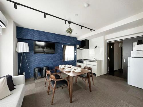 bHOTEL Nagomi - Large 2BR Apt City Center for 10 Ppl