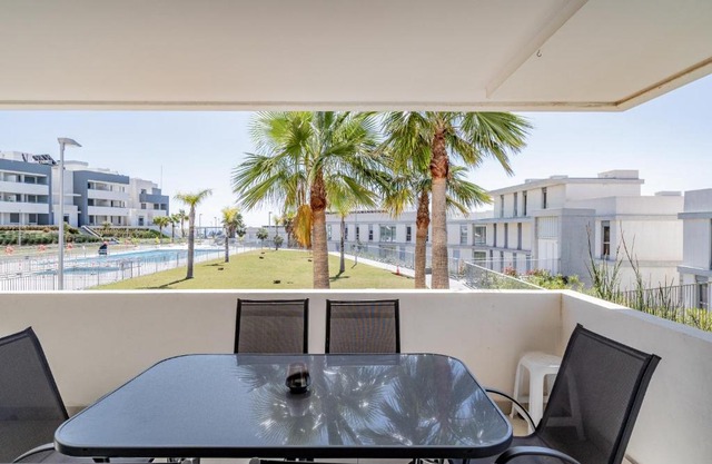 Big modern 3 bedroom apartment
