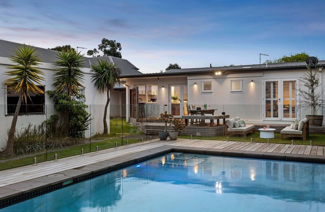 Birdrock Pool House | 500m from Beach