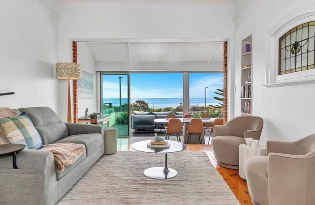 Birdy Beach House An Idyllic Oceanfront Lifestyle
