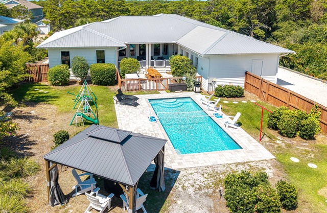 Blue Mountain "Seaside Escape" 4BR Ranch with Private Pool, Golf Cart