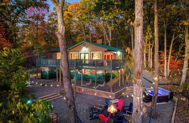 Blue Ridge Lodge - Mtn View/Hot tub/Sauna/Game Room/Fire Pit