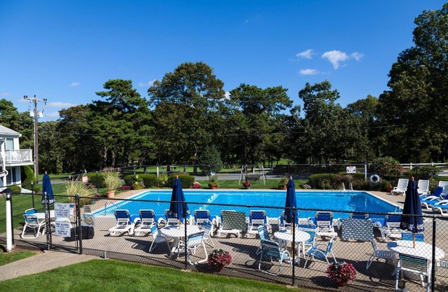 Blue Rock Resort