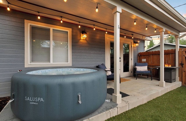 Blue Spruce-Newly Remodeled-Hot Tub-Close to DT