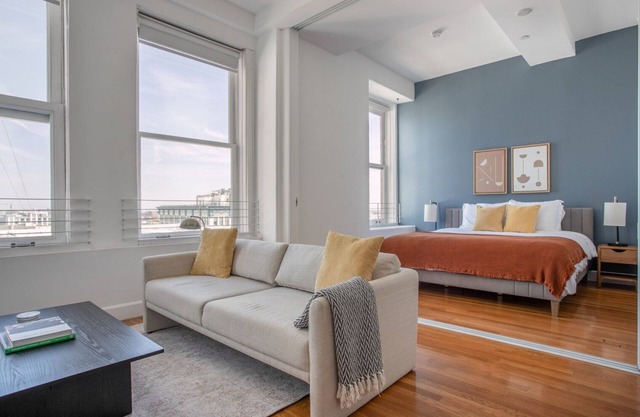 Blueground | Historic Core, rooftop pool, nr Bradbury Building