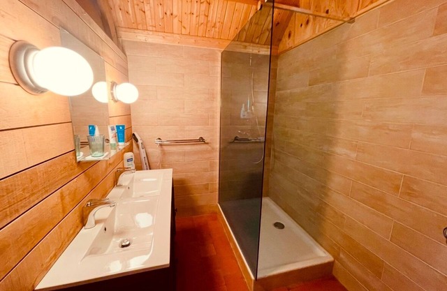 Bohemian chic campaign & Private pool in Honfleur
