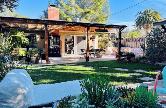 Charming Boho Bungalow | Hot Tub, Fire Pit, & Gardens