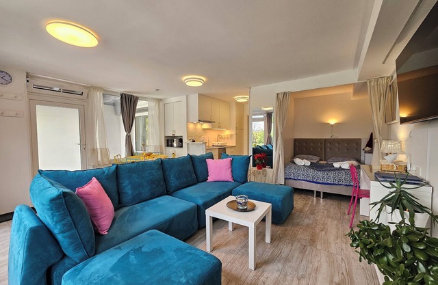 Bolero A Tour As / Modern and comfortable studio with WiFi and AC in Ljubljana