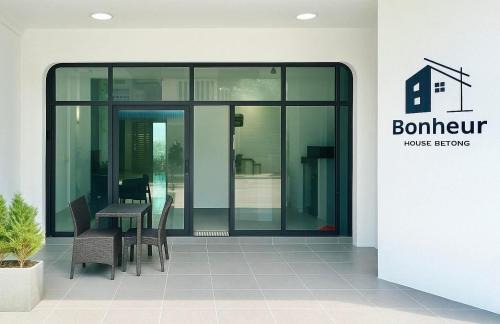 bonheurhousebetong