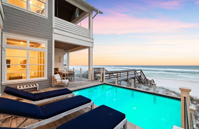 Book a Summer Stay Today! Kicking Back - Gulf Front with Private Pool! Private Beach Access!
