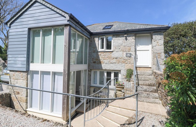Bos Lowen, MOUSEHOLE