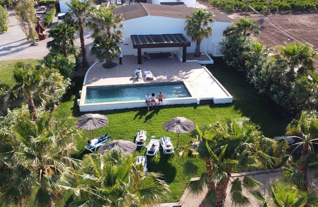 Masia Botargo. 9 hab, 8 baños, piscina, porche