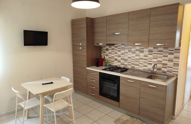 E81 Bilo Confort 2 camas en residencia con piscina y cancha de tenis