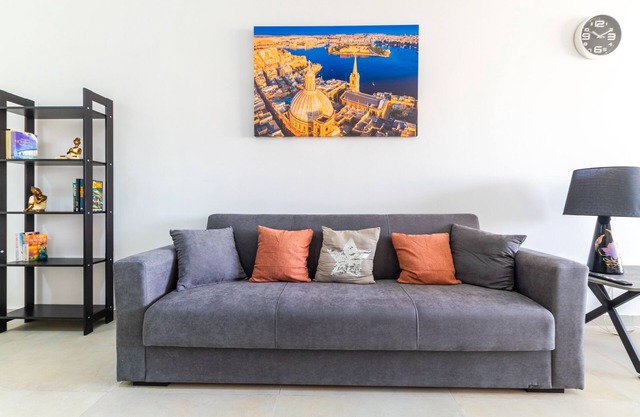 Brand new Beautiful and Bright 3 Bedroom 2 Bathroom Apartment H 10