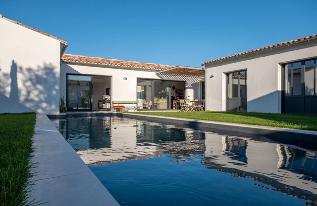 Brand new family villa with heated pool