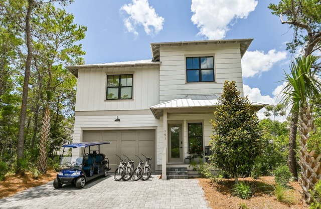 *Brand New* Inlet Beach home - Six-Seater Golf Cart, EV Friendly, Bikes, Paddle Board, Pool