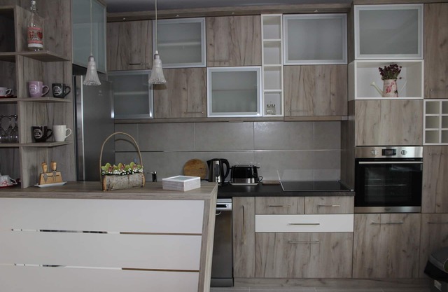 Apartamento nuevo, moderno, espacioso y familiar.