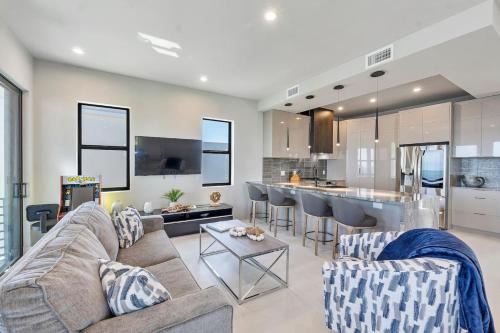 Brand New Oceanside Paradise Waterfront with Pool and Hot Tub