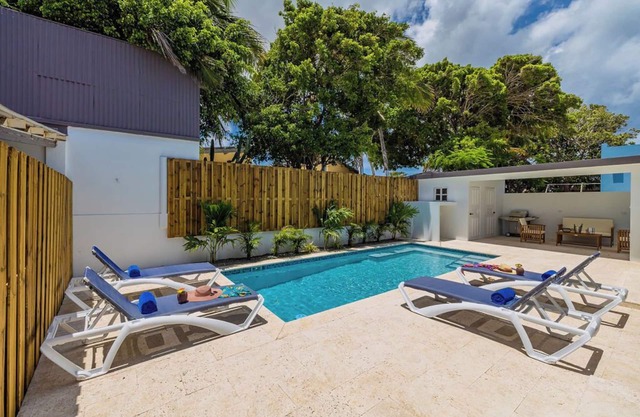 Brand NEW Private Pool King Beds PalmBeach