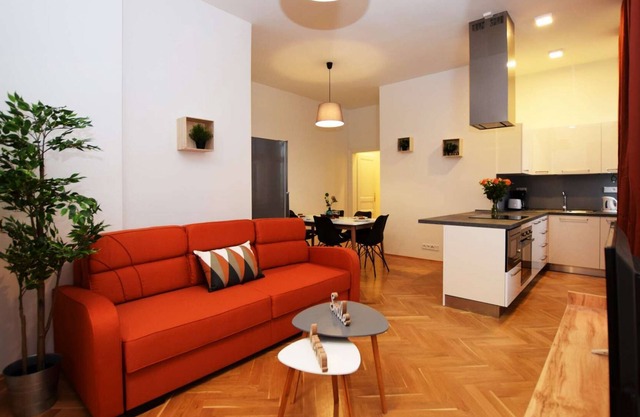 pragueforyou ❤ RE-E ❤ Nuevo apartamento maravilloso