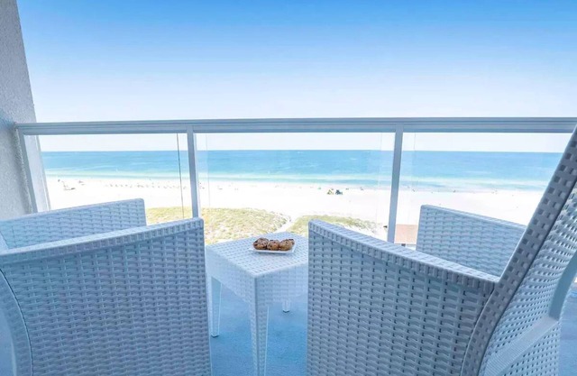 Breathtaking Gulf Facing Condo Hotel Suite