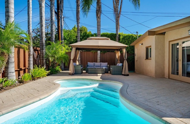 Brentwood Pool/Spa Home Close to Everything!