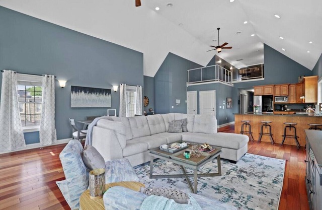 Brewers Hill Belle, 2 bed + Loft & balcony