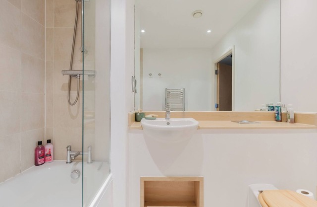 Bright 1BD Flat Near Iconic London Landmarks