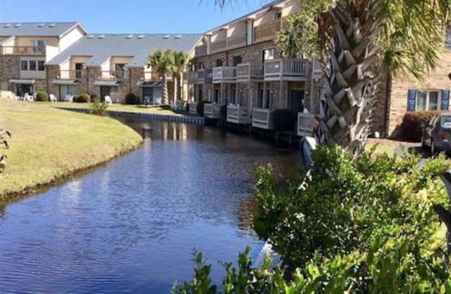 Bright 2BR Getaway | Quick Drive to the Beach