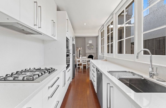 Bright 3-Bed Home Near Melbourne’s CBD