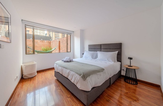 Luminoso 3BR @Distrito comercial + terraza privada