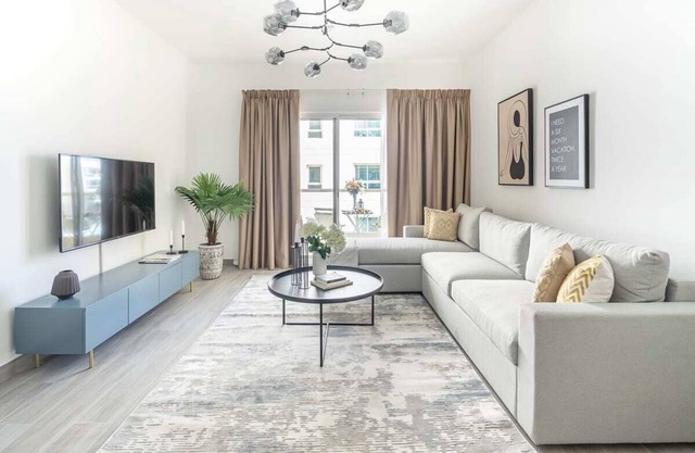 Bright and Stylish 1BR in The Greens!