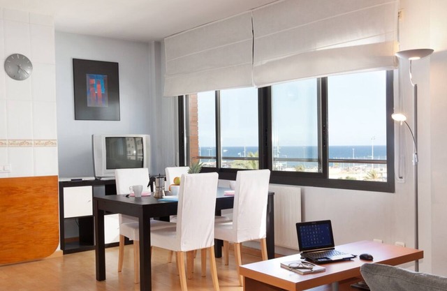 Apartamento luminoso cerca de la playa Mar bella Barcelona