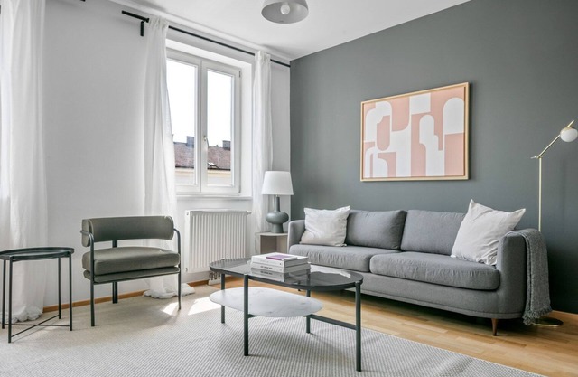 Bright Margareten 2BR, easy access to Matzleinsdorferplatz, by Blueground
