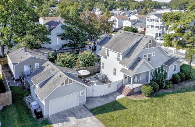 Casa de playa recientemente renovada, a poca distancia de Virginia Beach Oceanfront y Boardwalk
