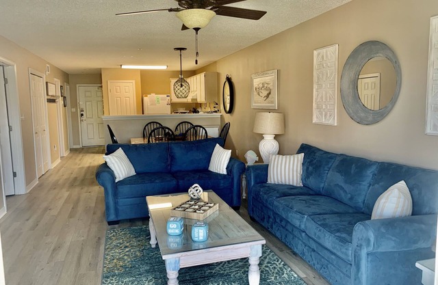 Se admiten mascotas, condominio de 2 dormitorios / 2 baños con acceso a playa privada, Destin, FL