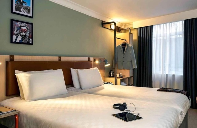 Bristol Grand Hotel By Sunday