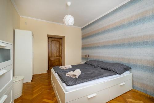 Buda Breeze 1BDR w AC by NW