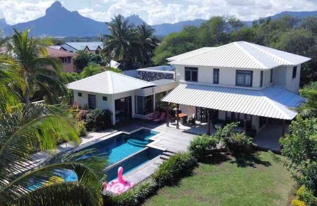 Luxurious private Villa with spectacular views