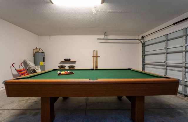 Budget Friendly Pool Home w/ game room (1025SED)