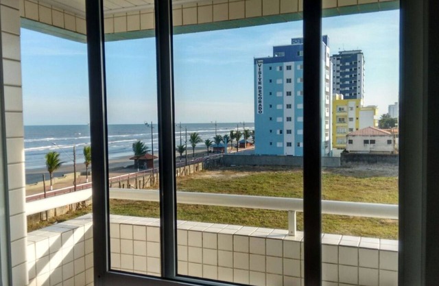 Edificio frente al mar. Tarifa diaria desde 150.00