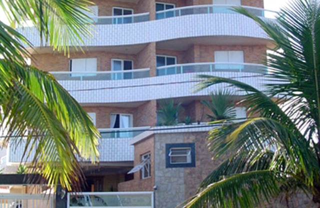 Edificio frente al mar