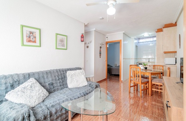 Bungalow 'Magnolias 20 En Santa Pola' con terraza privada, Wi-Fi y aire acondicionado