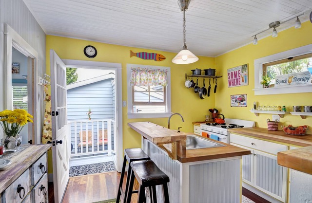 Burnham Beach Cottage # 3 cuadra de la playa!
