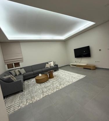 Business&Leisure ModernApartment in Central Khobar with smart entry