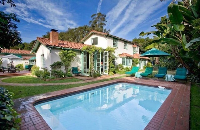 BUTTERFLY BEACH HOUSE .... 3 MIN PASEO A LA PLAYA Y PUEBLO, A 8 MIN PASEO BILTMORE HOTEL